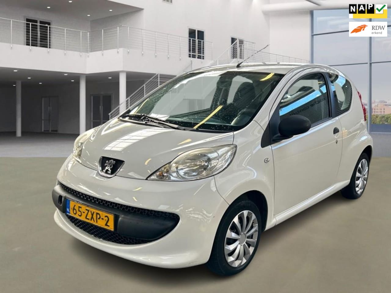 Peugeot 107 - 1.0-12V XR 1.0-12V XR - AutoWereld.nl