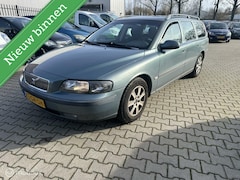 Volvo V70 - 2.4 automaat nette auto