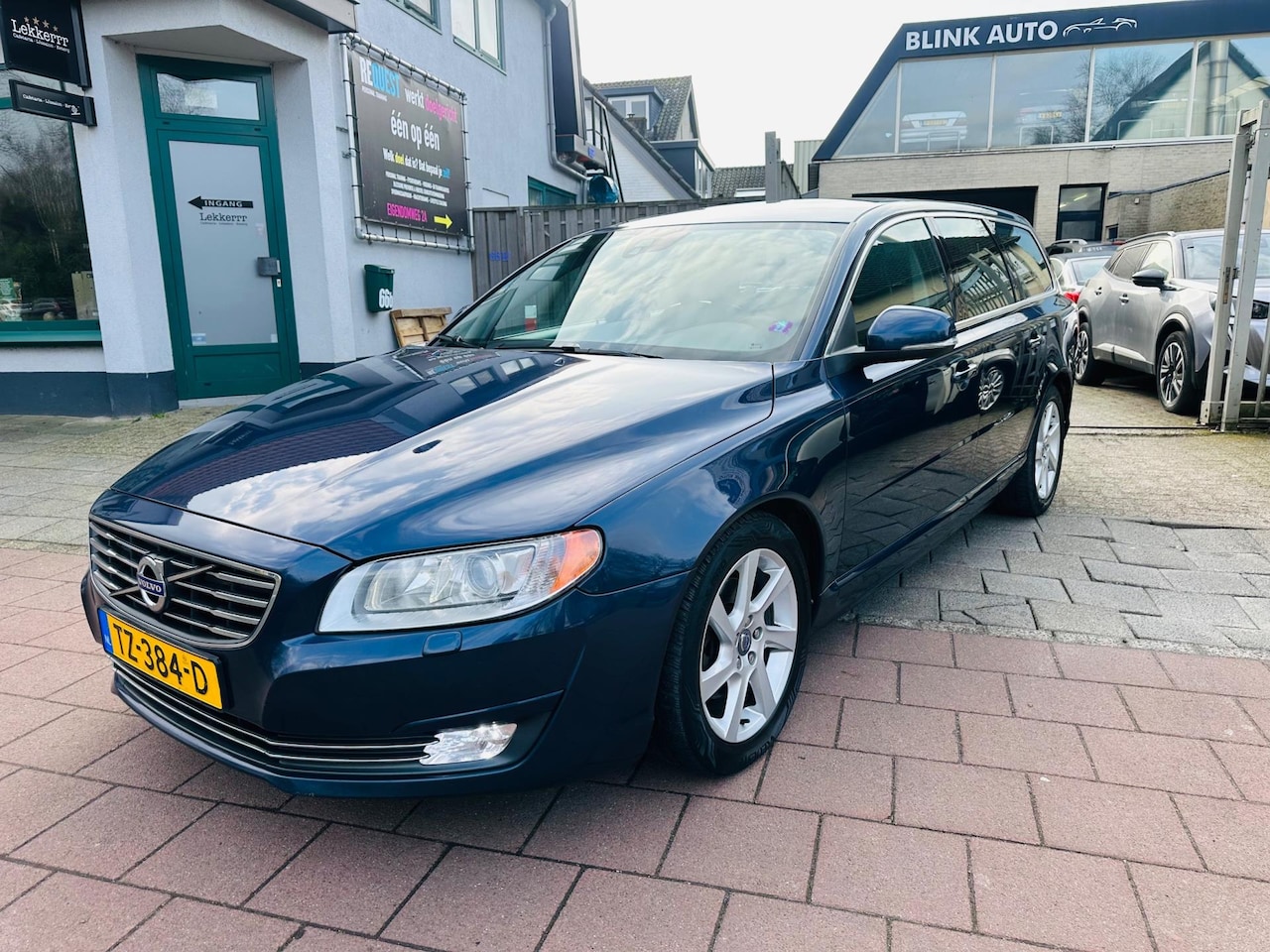 Volvo V70 - 1.6 D2 Momentum Navi Apk N.A.P - AutoWereld.nl