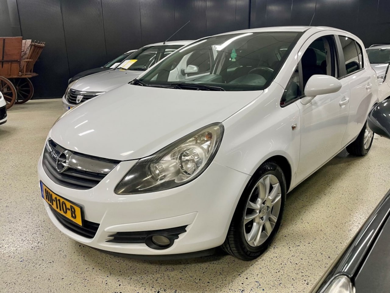 Opel Corsa - 1.4-16V COSMO / CLIMAT / CRUISE / VERW.STUUR en STOELEN - AutoWereld.nl