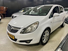 Opel Corsa - 1.4-16V COSMO / CLIMAT / CRUISE / VERW.STUUR en STOELEN