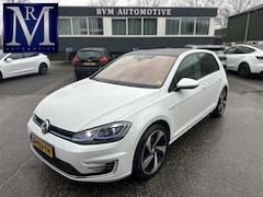 Volkswagen e-Golf - e-Golf | VIRTUAL DASH | STOELVERWARMING | CAMERA | WARMTEPOMP | TREKHAAK | DYNAMISCHE VERL