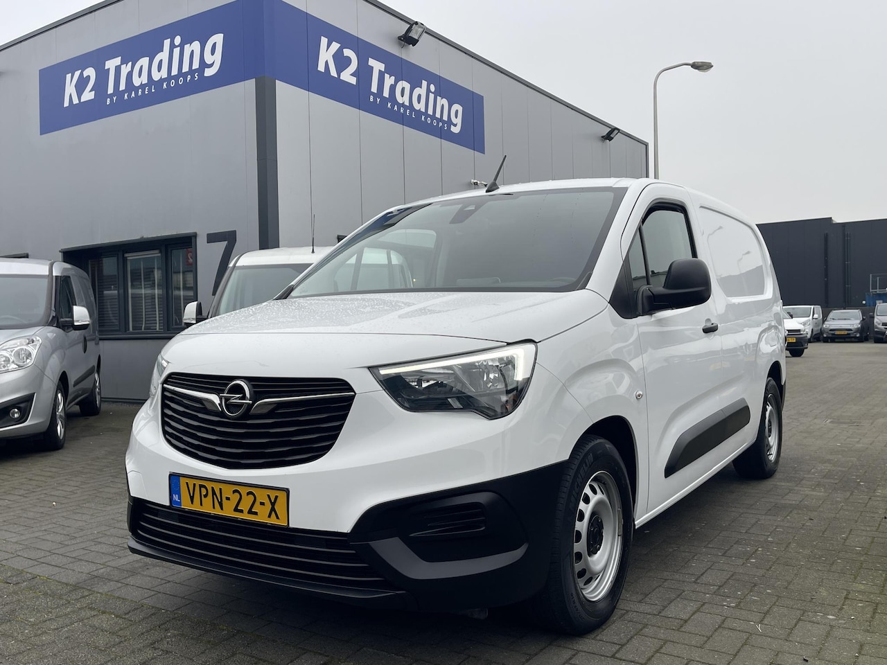 Opel Combo-e - L2H1 Edition 50 kWh SNEL LADEN, 100% ELECTRISCH STOEL EN STUURVERWARMING - AutoWereld.nl