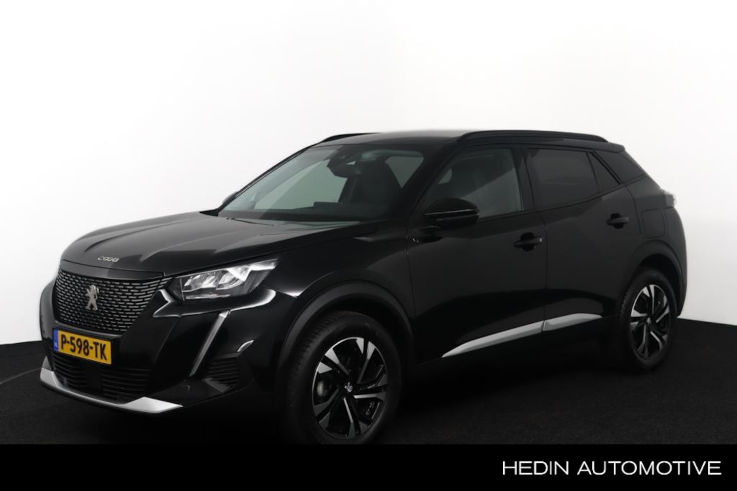 Peugeot 2008 - 1.2 100pk Allure Pack Airconditioning | Cruise Controle | Camera | Keyless entry | Navigat - AutoWereld.nl