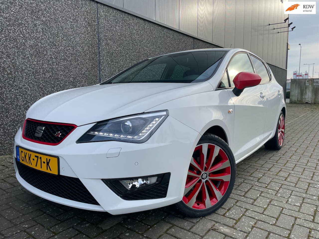 Seat Ibiza - 1.0 EcoTSI FR / Nieuwe APK en beurt ! - AutoWereld.nl