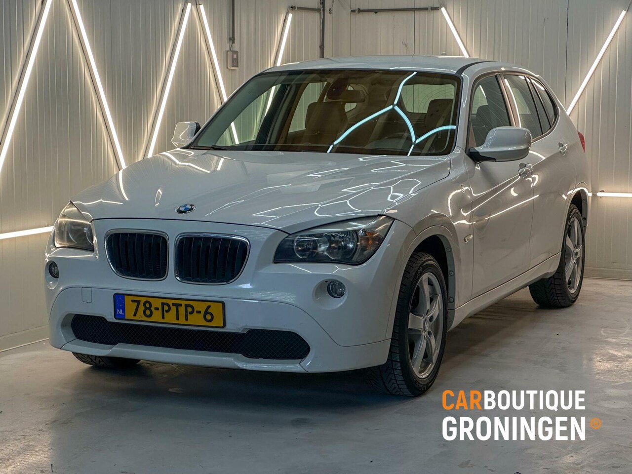 BMW X1 - sDrive18i Executive | NAVI | CLIMA | CRUISE | SPORTSTOELEN - AutoWereld.nl