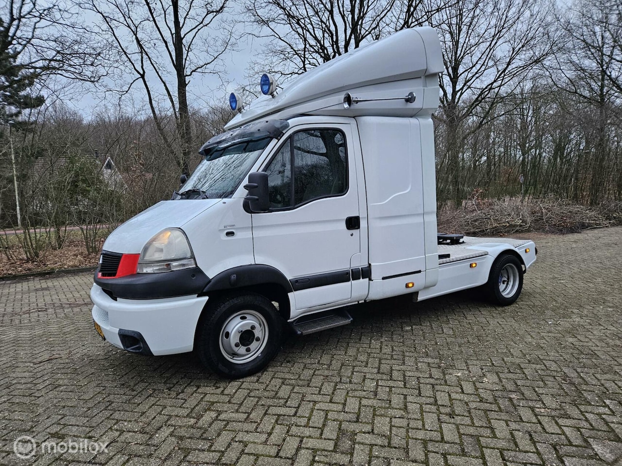 Renault Mascott - Trucks 160.35 363 DC be trekker slaapcabine - AutoWereld.nl