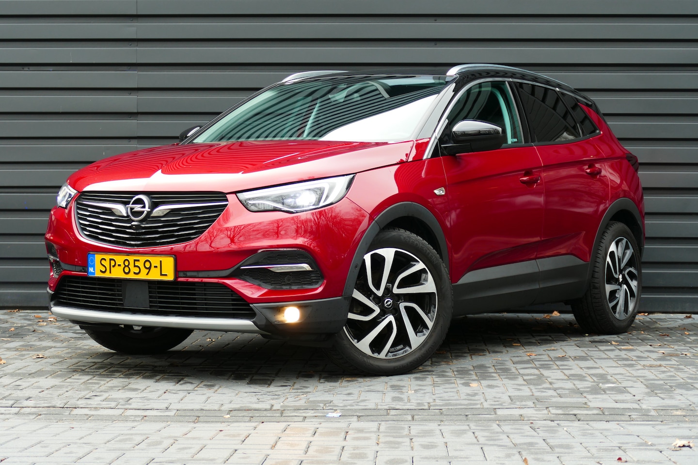 Opel Grandland X - 1.2 TURBO 130PK ULTIMATE AUTOMAAT / NAVI / LEDER / CLIMA / CAMERA V+A / 18"LMV / ELEKTR.AC - AutoWereld.nl