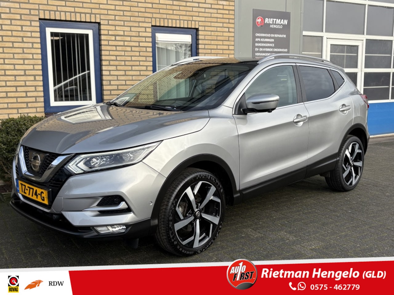 Nissan Qashqai - 163 PK Trekhaak 1.6 Tekna 1E EIGENAAR-CRUISE-CAMERA-NAVI - AutoWereld.nl