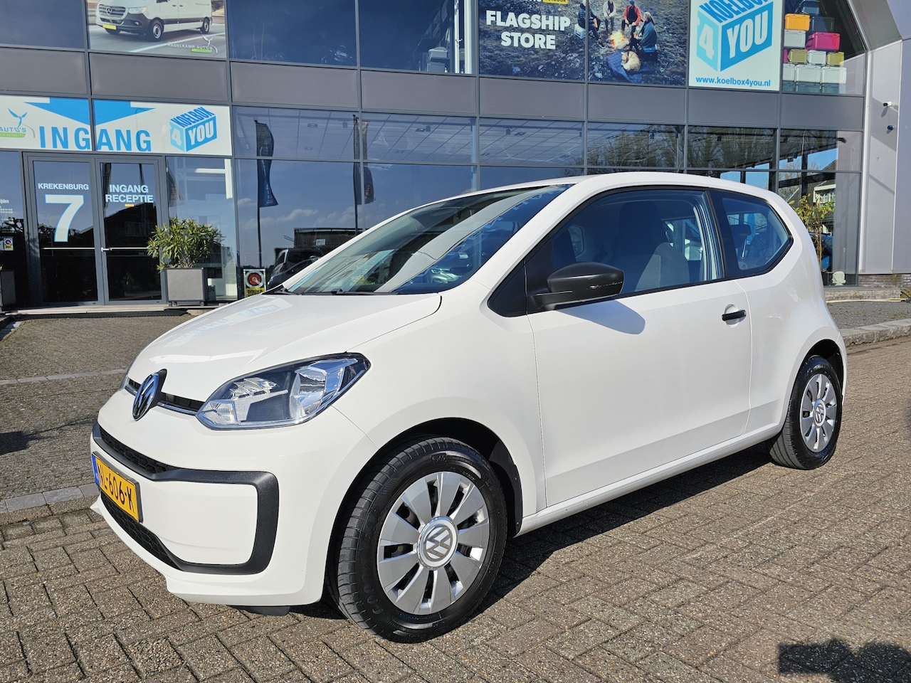 Volkswagen Up! - 1.0 BMT take up! * Eerste Eigenaar * NAP * Airco * - AutoWereld.nl