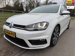 Volkswagen Golf - 1.4 TSI Highline keurig netjes met groot scherm