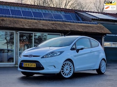 Ford Fiesta - 1.25 Trend (NL-Auto / NAP / Airco / 17 Inch / Elektrisch bedienbare ramen en spiegels)