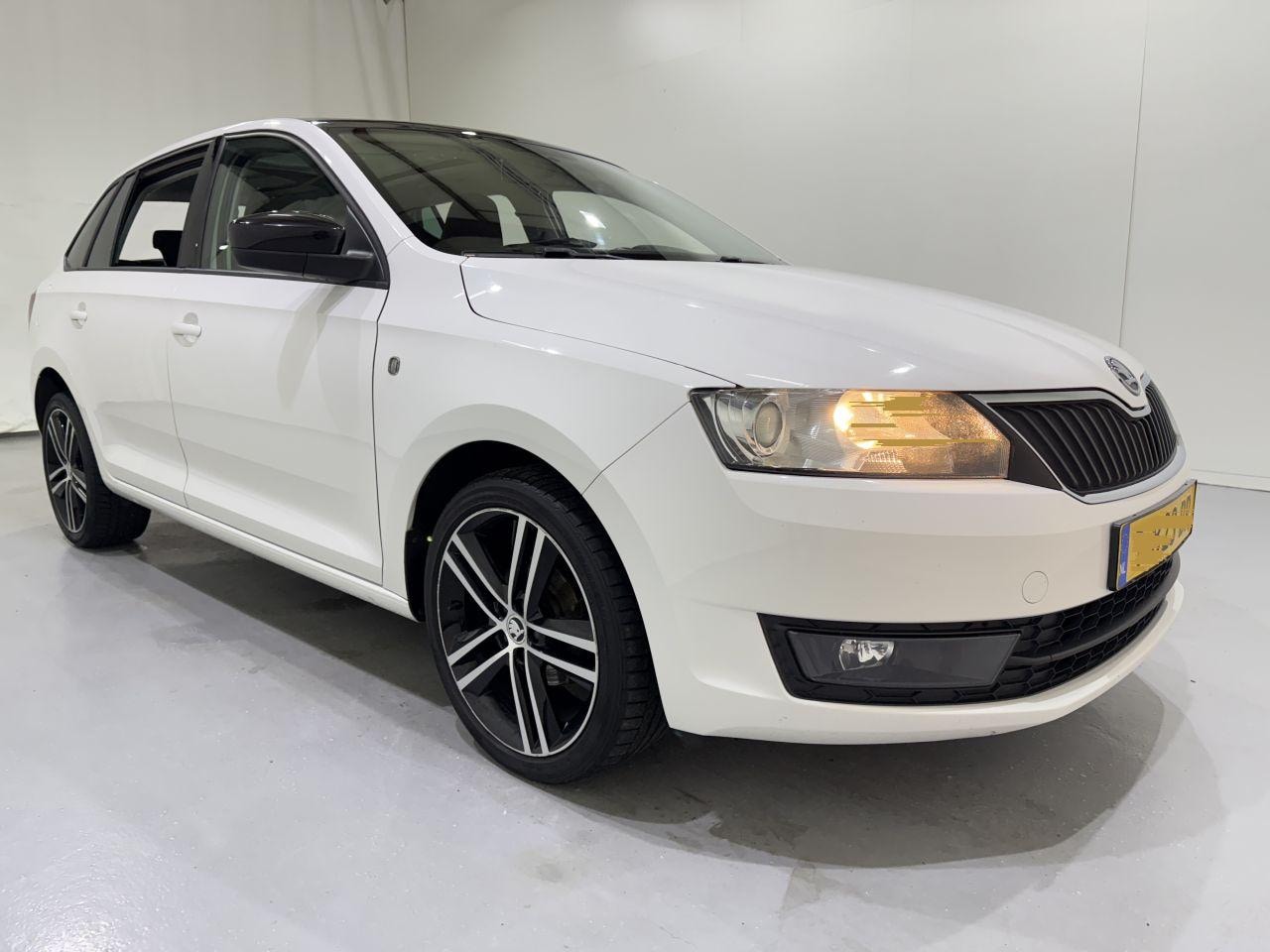 Skoda Rapid Spaceback - 1.2 TSI Greentech Comfort 1.2 TSI Greentech Comfort - AutoWereld.nl