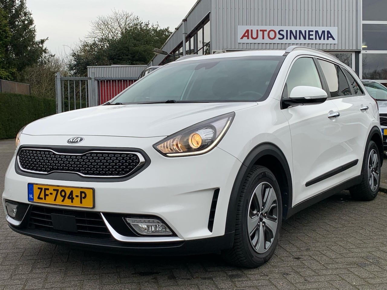 Kia Niro - 1.6 GDi Hybrid DynamicPlusLine Metallic - AutoWereld.nl