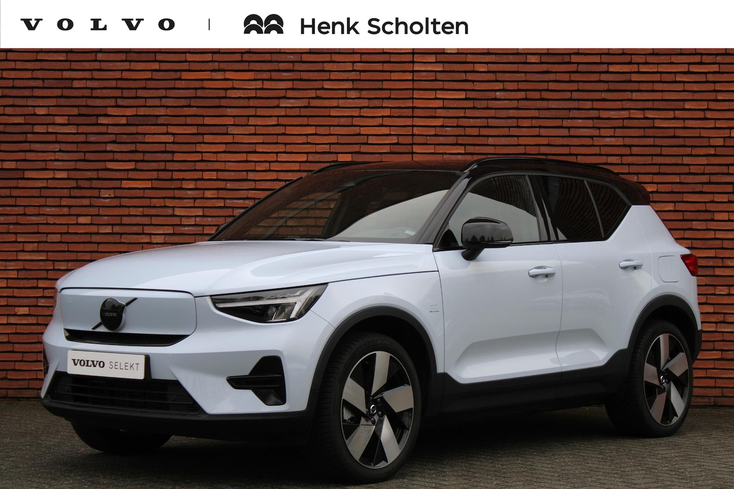 Volvo XC40 - Single Motor Extended Range Ultimate 82 kWh |Panoramisch schuif-/kanteldak | Elektrisch be - AutoWereld.nl