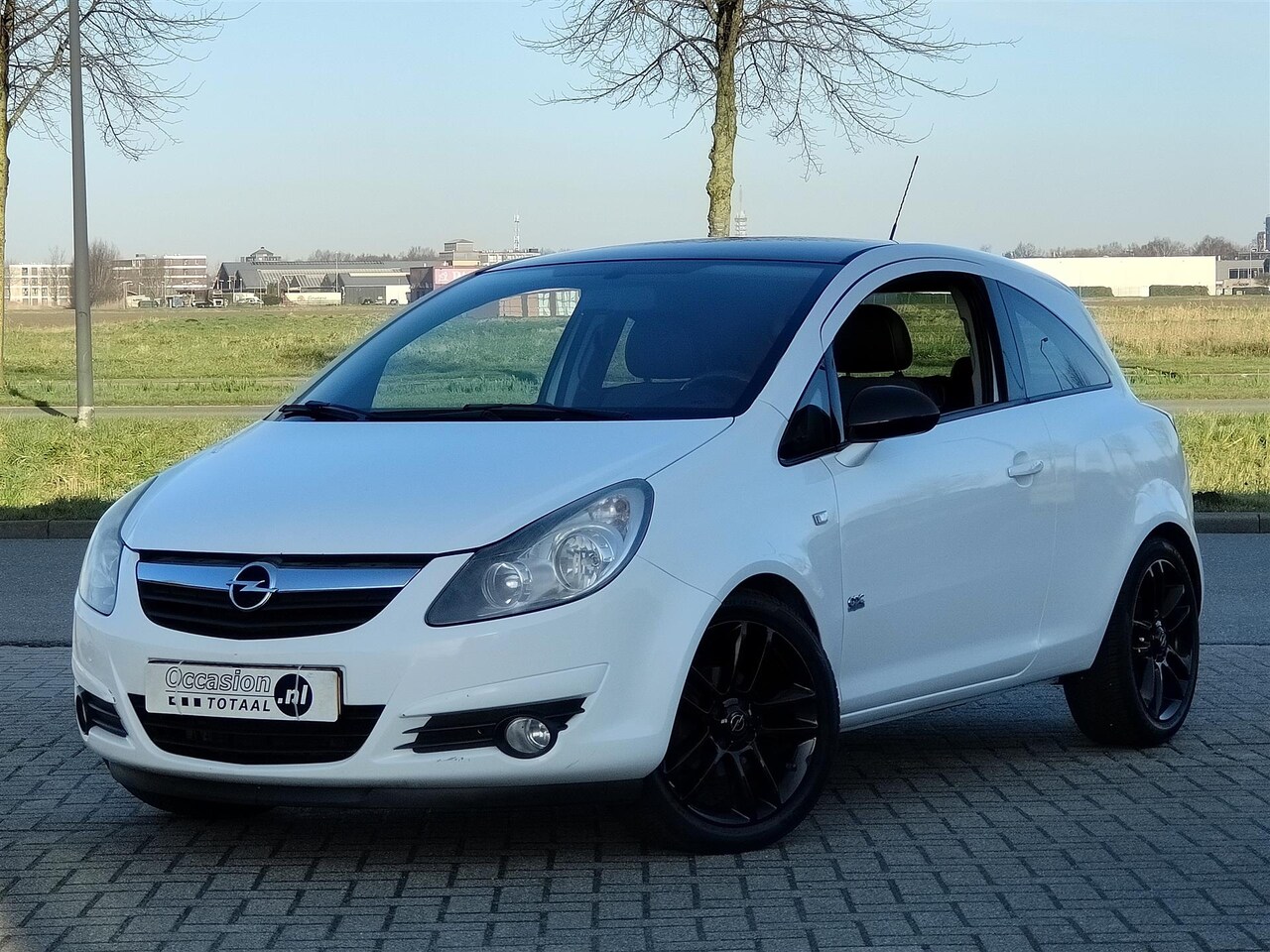 Opel Corsa - 1.4-16V Cosmo | Airco | Half Leder | 3Drs - AutoWereld.nl