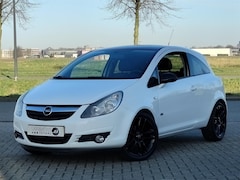 Opel Corsa - 1.4-16V Cosmo | Airco | Half Leder | 3Drs