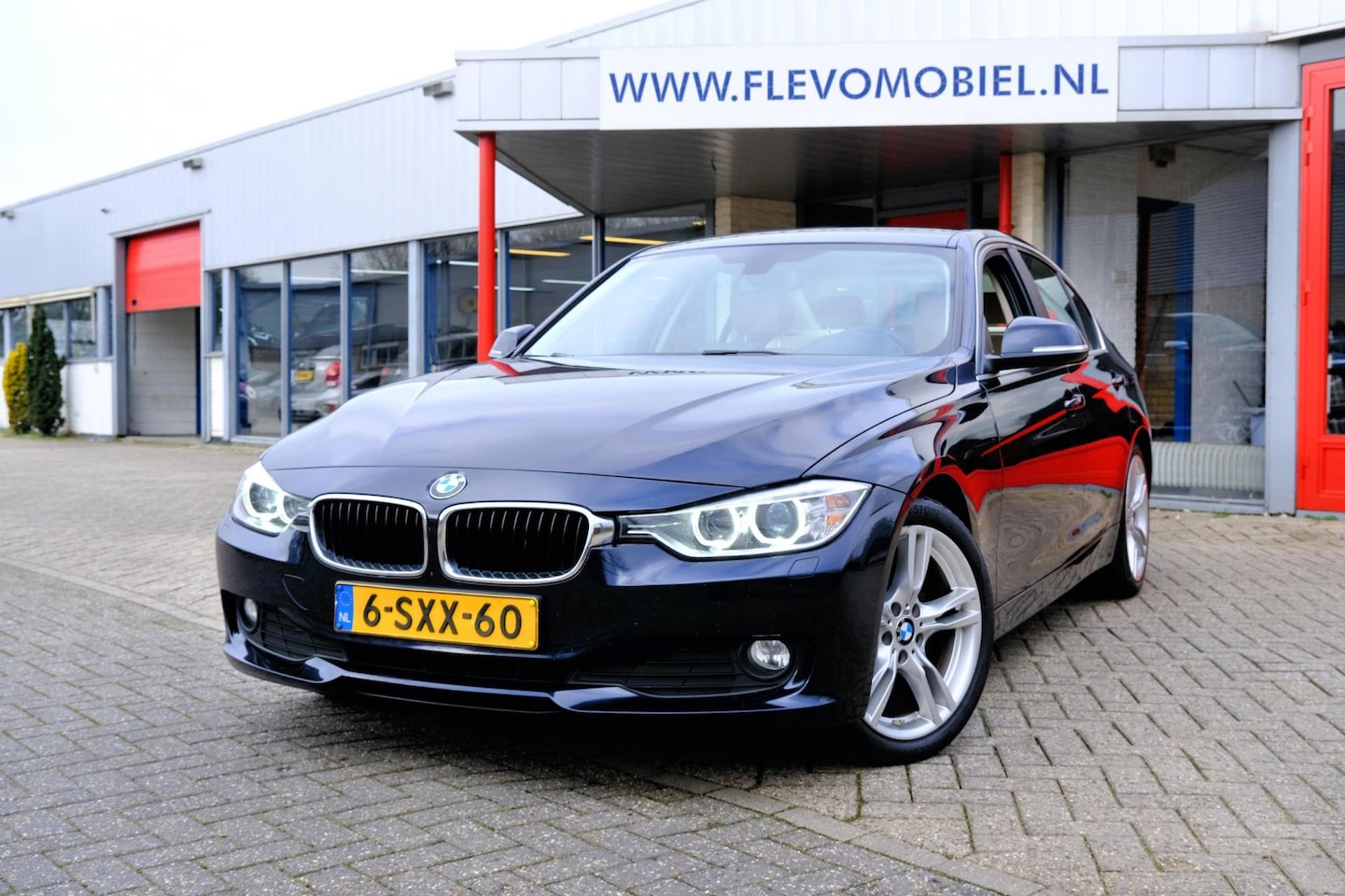 BMW 3-serie - 320d 163pk EfficientDynamics Edition High Executive Aut. Leder|Xenon|Navi|Clima|LMV - AutoWereld.nl