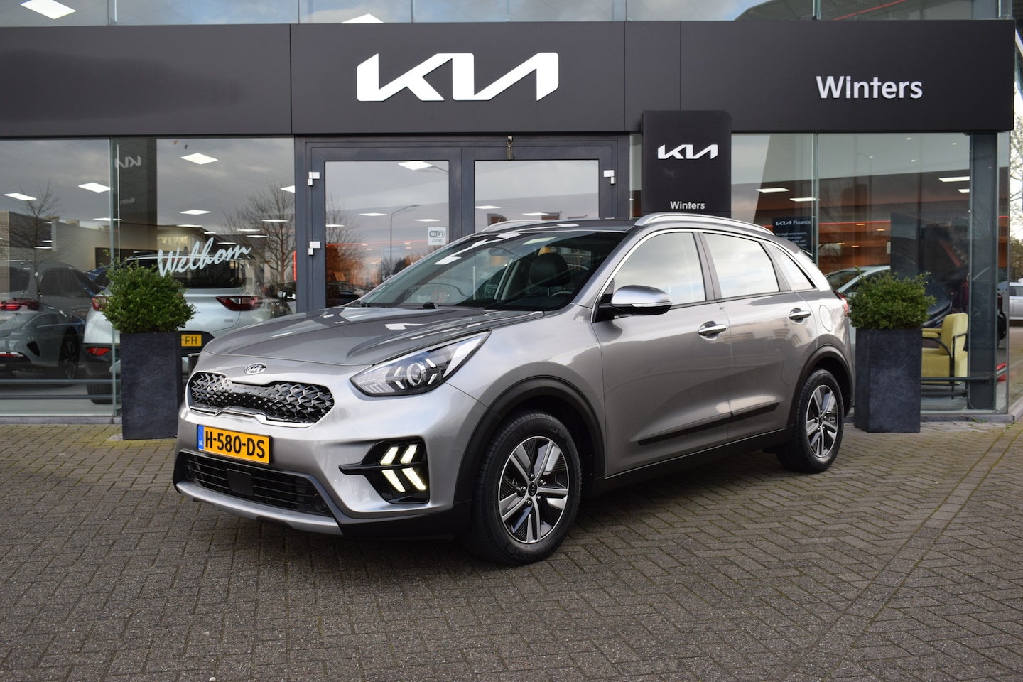 Kia Niro - 1.6i-16V Hybrid DynamicLine DCT6/Autom. ECC Cr.Control-Adapt. Navi+Camera BT+USB PDC Trekh - AutoWereld.nl