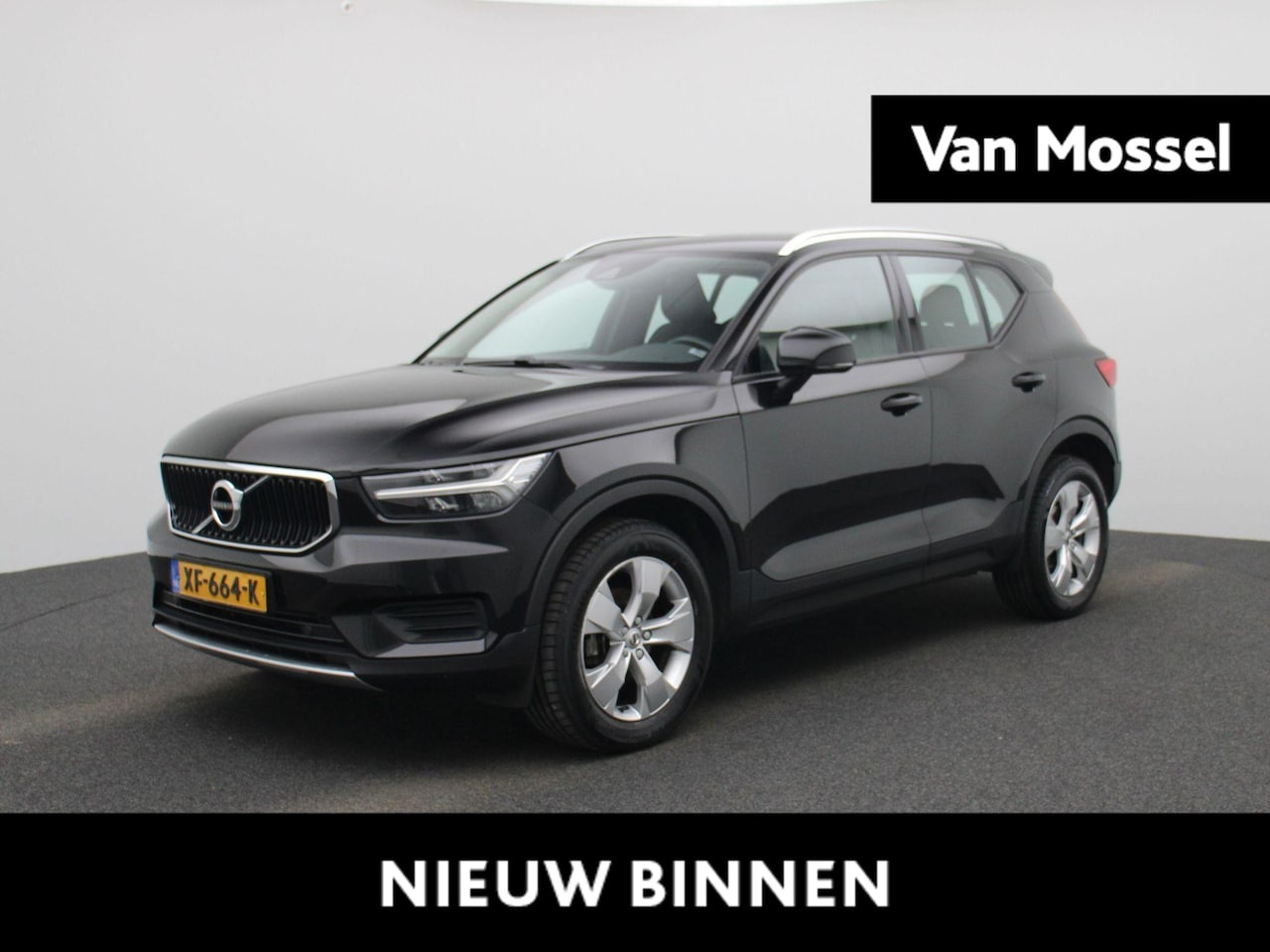 Volvo XC40 - 1.5 T3 Momentum | NAVIGATIE | ACHTERUITRIJCAMERA | LED VERLICHTING | KEYLESS START | CLIMA - AutoWereld.nl