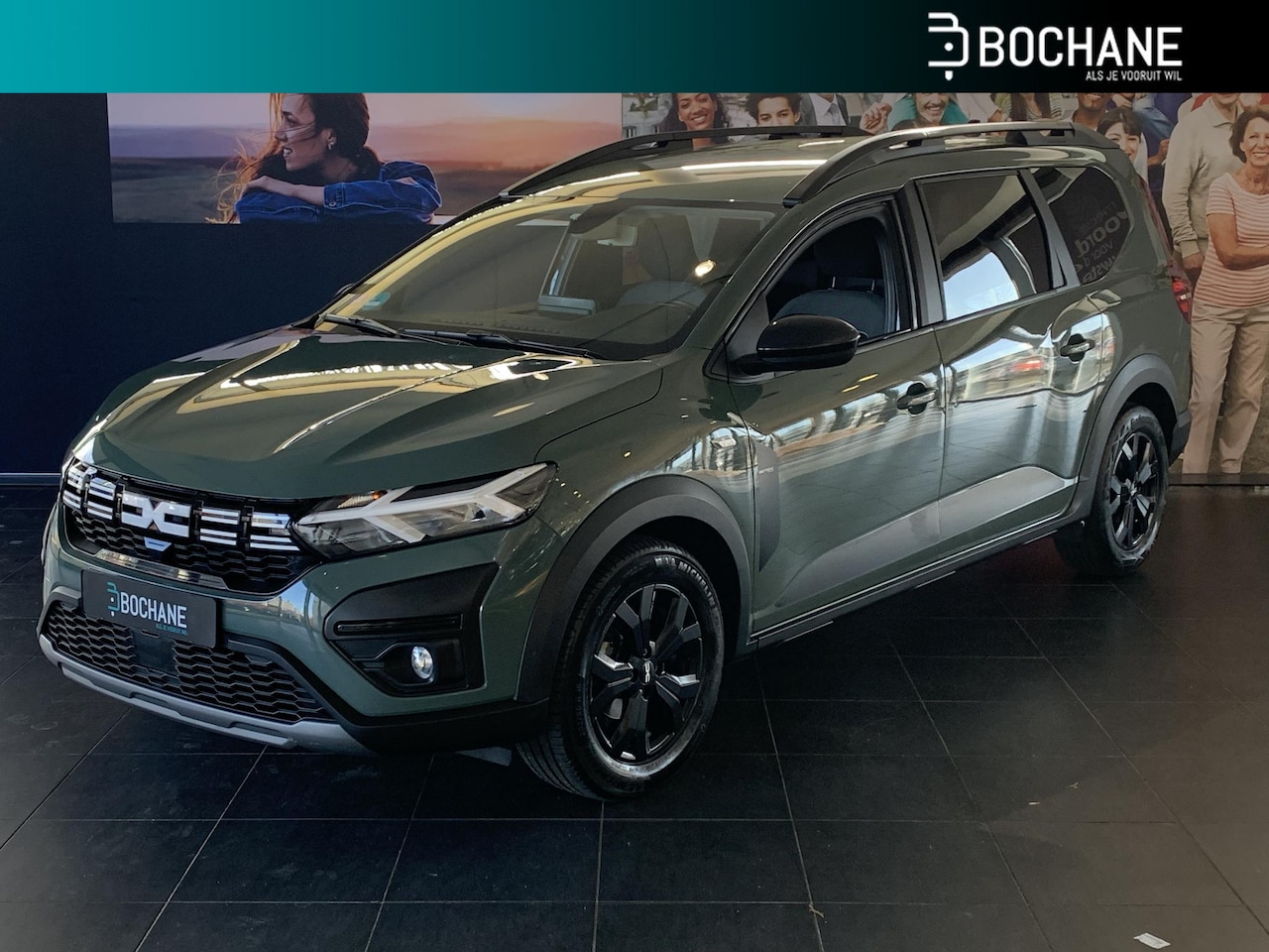 Dacia Jogger - 1.0 TCe 100 ECO-G Extreme 5p. NAVIGATIE | TREKHAAK | ACHTERUITRIJCAMERA | PARKEERSENSOREN - AutoWereld.nl