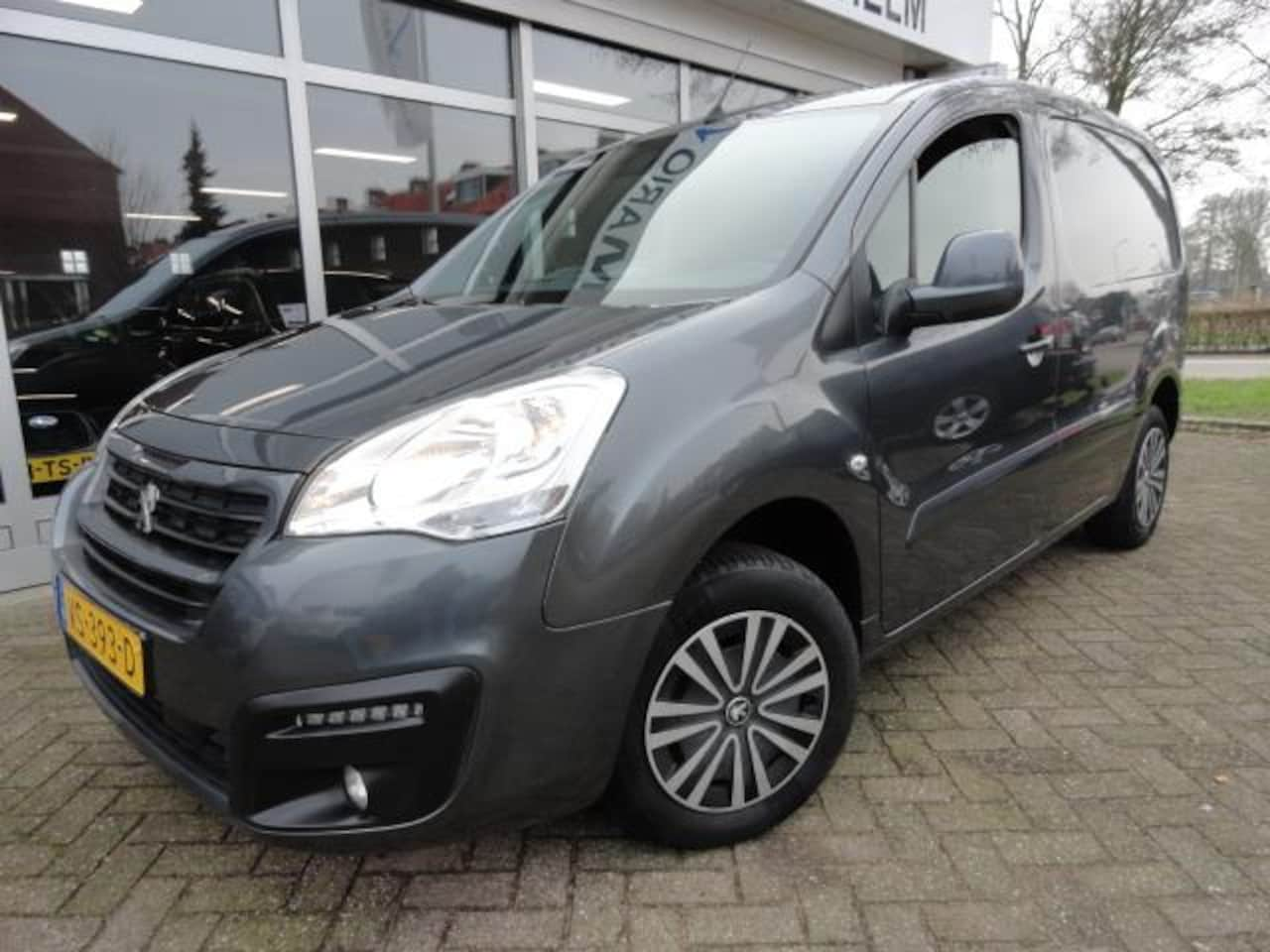 Peugeot Partner - 120 1.6 HDi 90 L1 Première 120 1.6 HDi 90 L1 Première - AutoWereld.nl