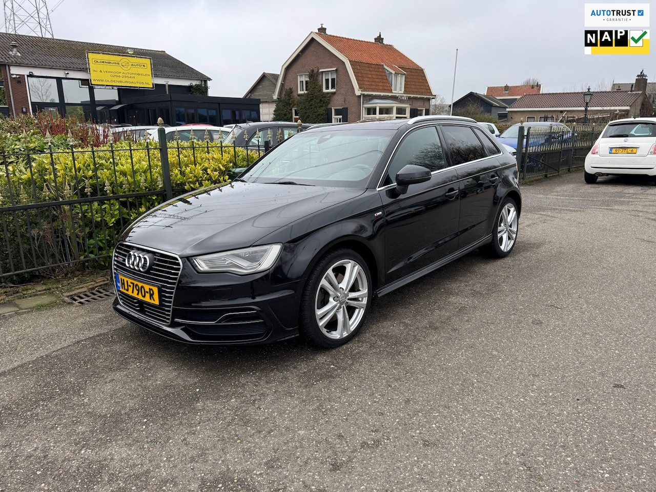 Audi A3 Sportback - 1.4 e-tron PHEV Ambition Pro Line plus | Leer | Panoramadak - AutoWereld.nl