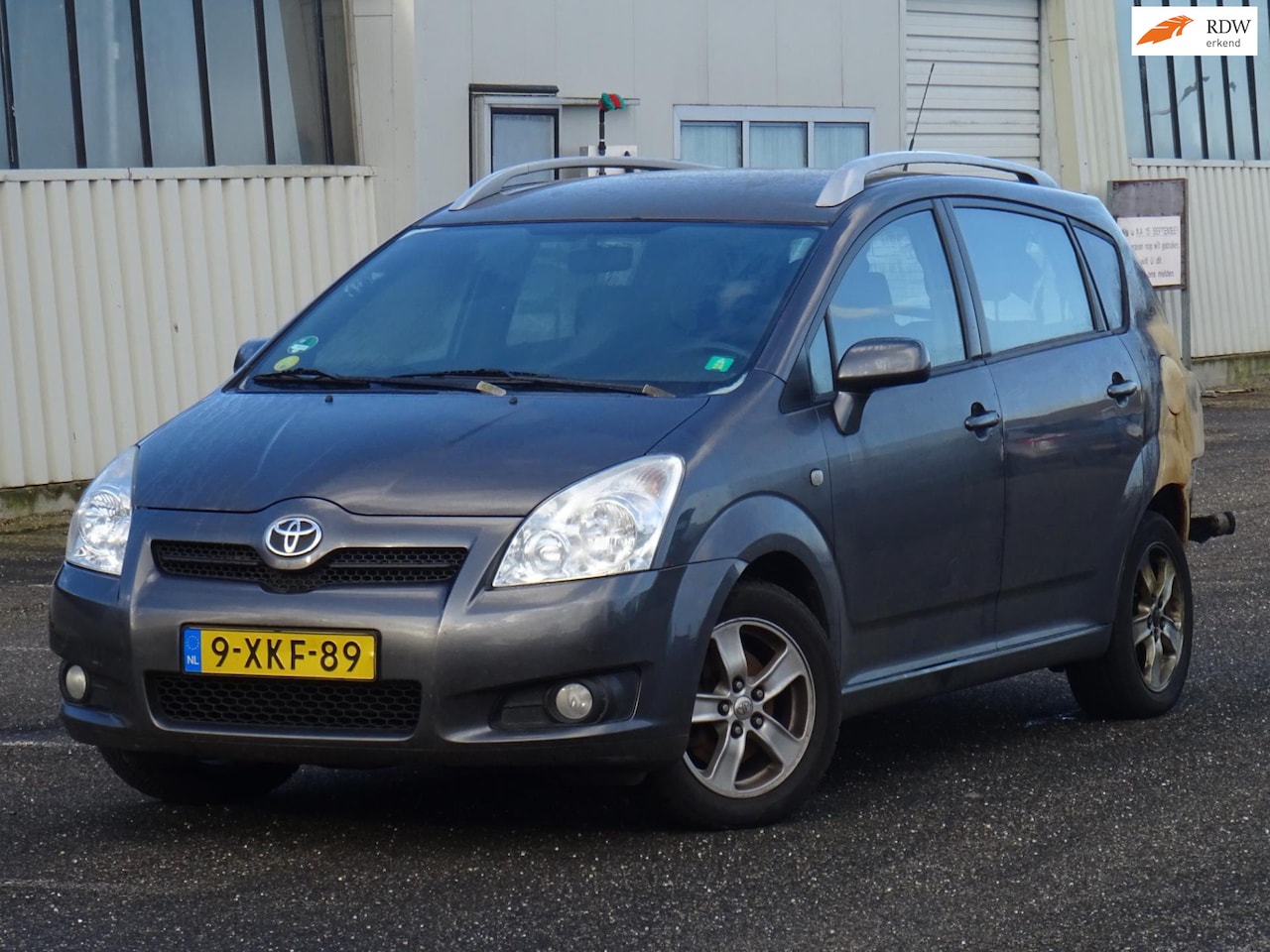 Toyota Verso - 1.6 VVT-i *BRANDSCHADE* - AutoWereld.nl