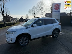 Suzuki Vitara - 1.4 Boosterjet Select Smart Hybrid 4X4 // Dealer onderhouden // Navigatie // Apple carplay