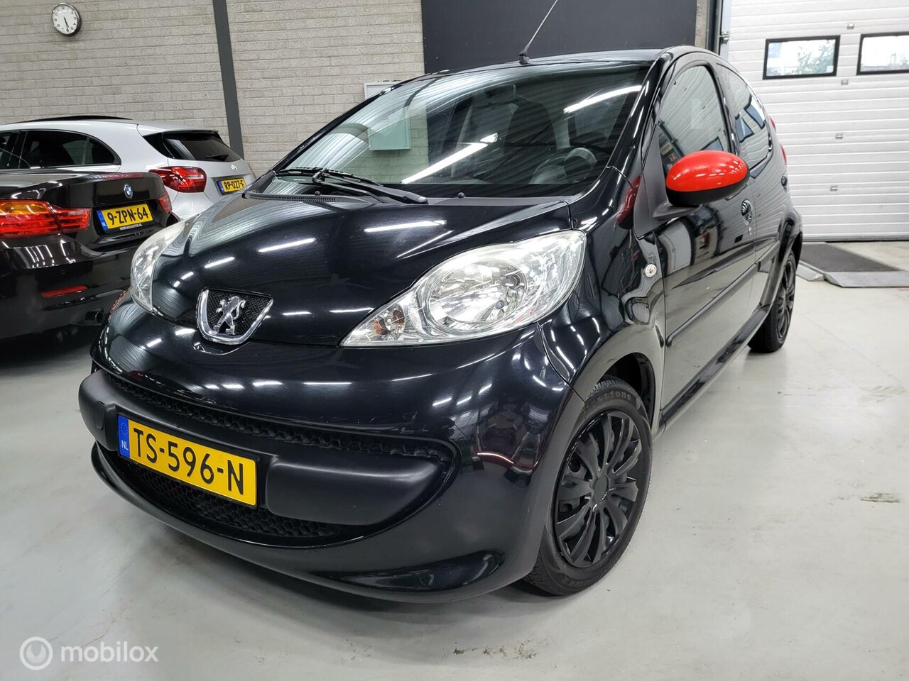 Peugeot 107 - 1.0-12V Airco/Elektrisch pakket/Nieuwe apk! - AutoWereld.nl