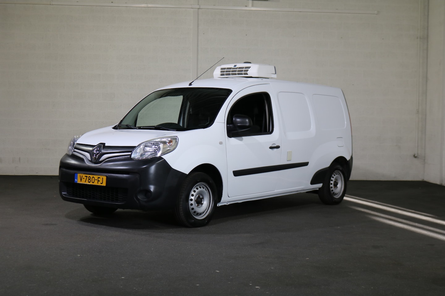 Renault Kangoo - 1.5 dCi 90pk Maxi Koelwagen Dag en Nacht - AutoWereld.nl