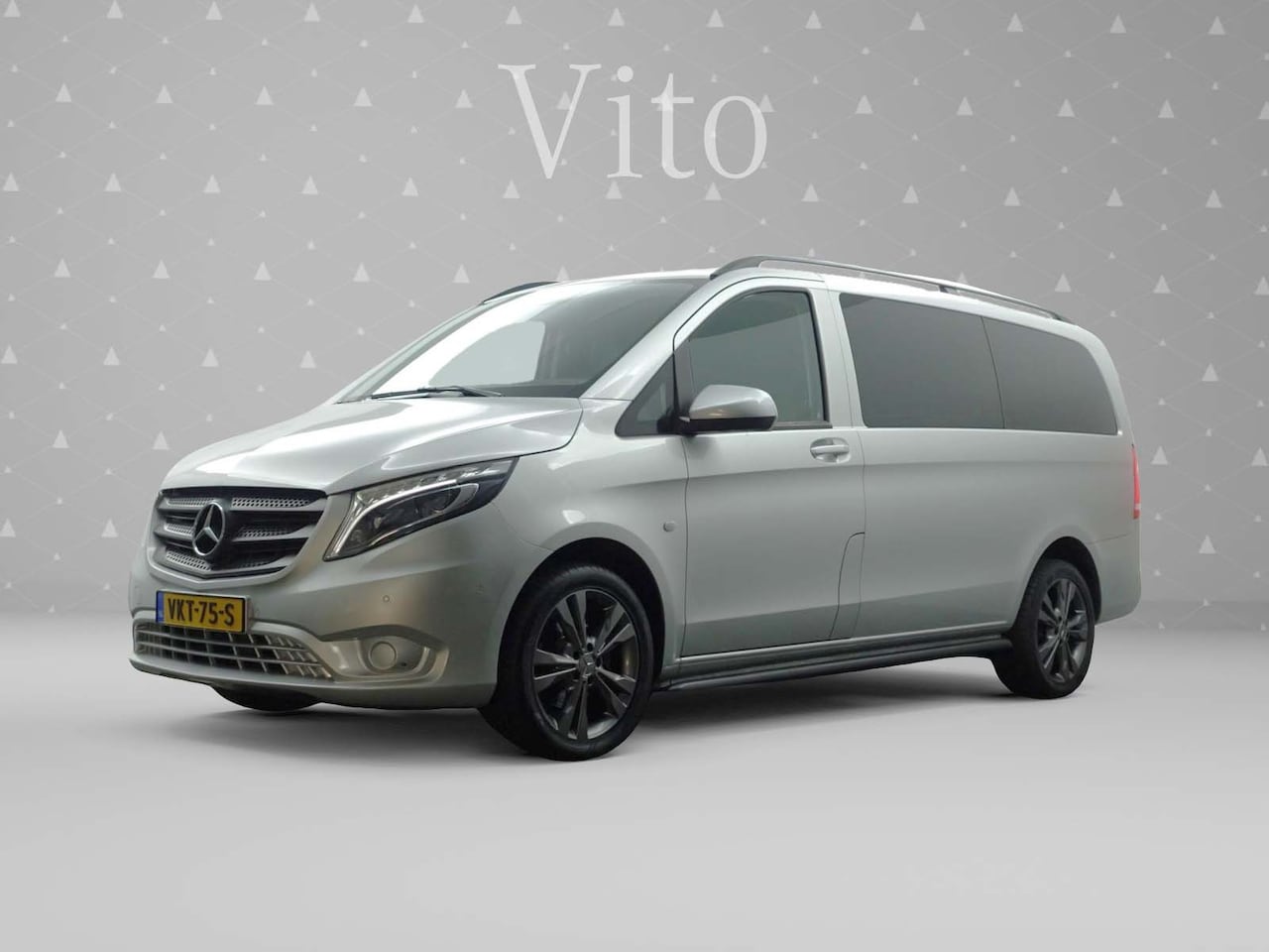 Mercedes-Benz Vito - 116 CDI Lang Automaat AMG 164pk Night Edtion I Custom Leder I Navi I Xenon I Park Assist I - AutoWereld.nl