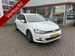 Volkswagen Golf - 1.4 TSI ACT Highline pdc navi