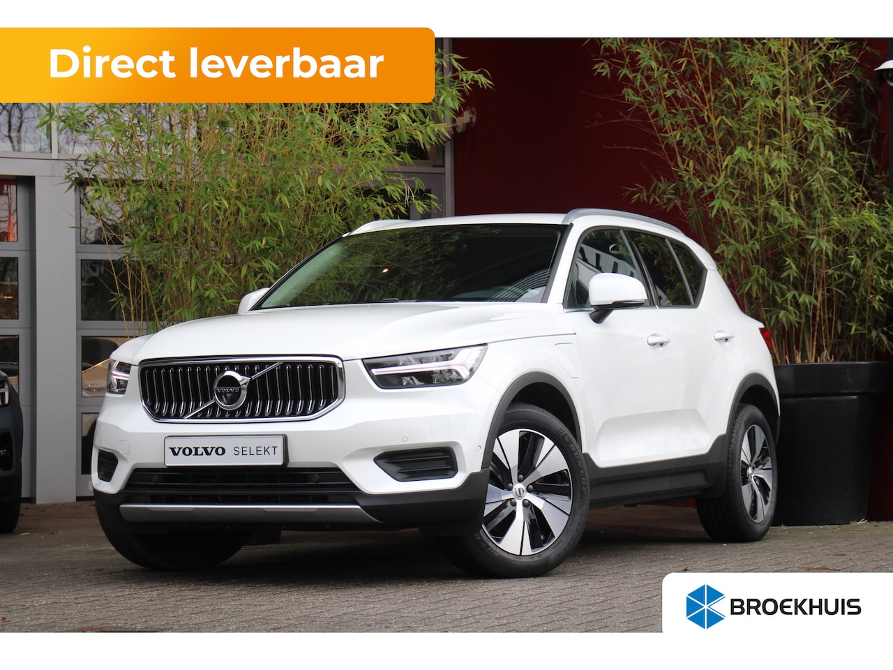 Volvo XC40 - 1.5 T4 Recharge Inscription Expression | Adaptive Cruise | 360 Camera | Stuur/stoelverwarm - AutoWereld.nl