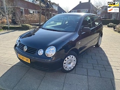 Volkswagen Polo - 1.4-16V leuke auto, rijdt goed INRUILKOOPJE 750, - euro