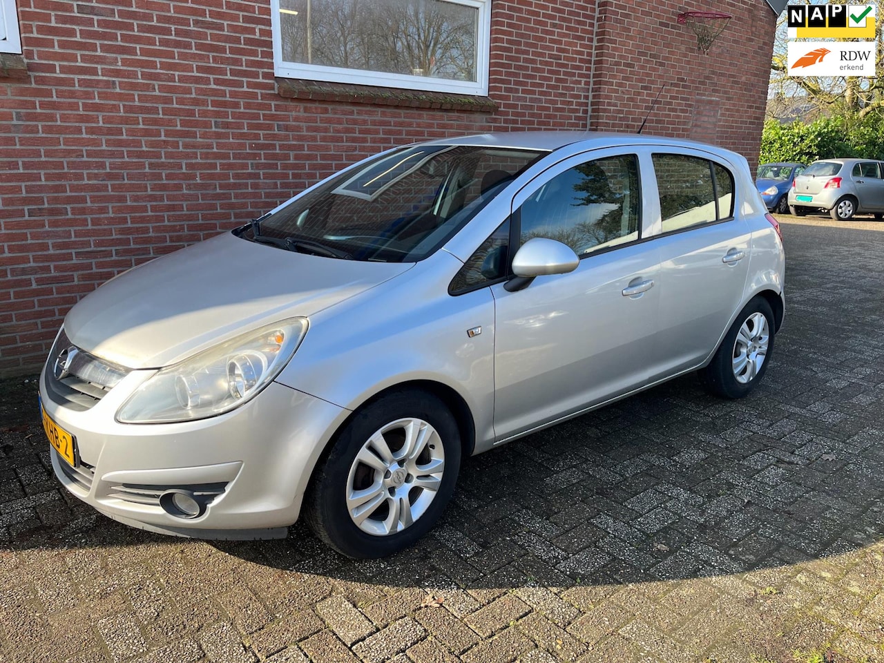 Opel Corsa - 1.4-16V Enjoy 1.4-16V Enjoy - AutoWereld.nl