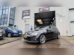 Volkswagen Golf - 1.6 TDI Connected Series