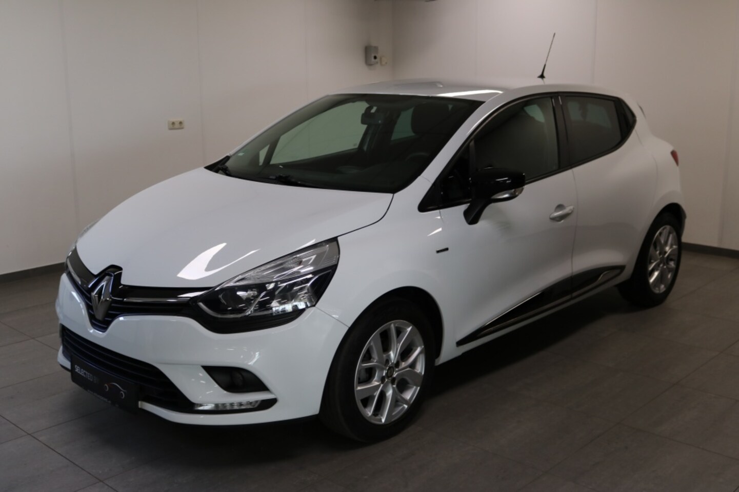 Renault Clio - 0.9 TCe Limited 0.9 TCe Limited - AutoWereld.nl