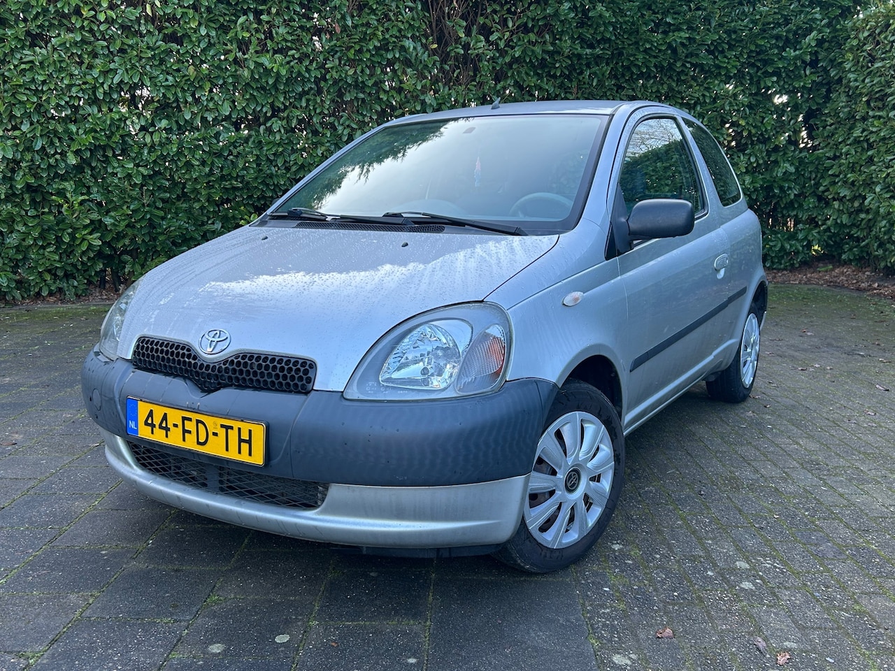 Toyota Yaris - 1.0-16V VVT-i Terra 1.0-16V VVT-i Terra - AutoWereld.nl