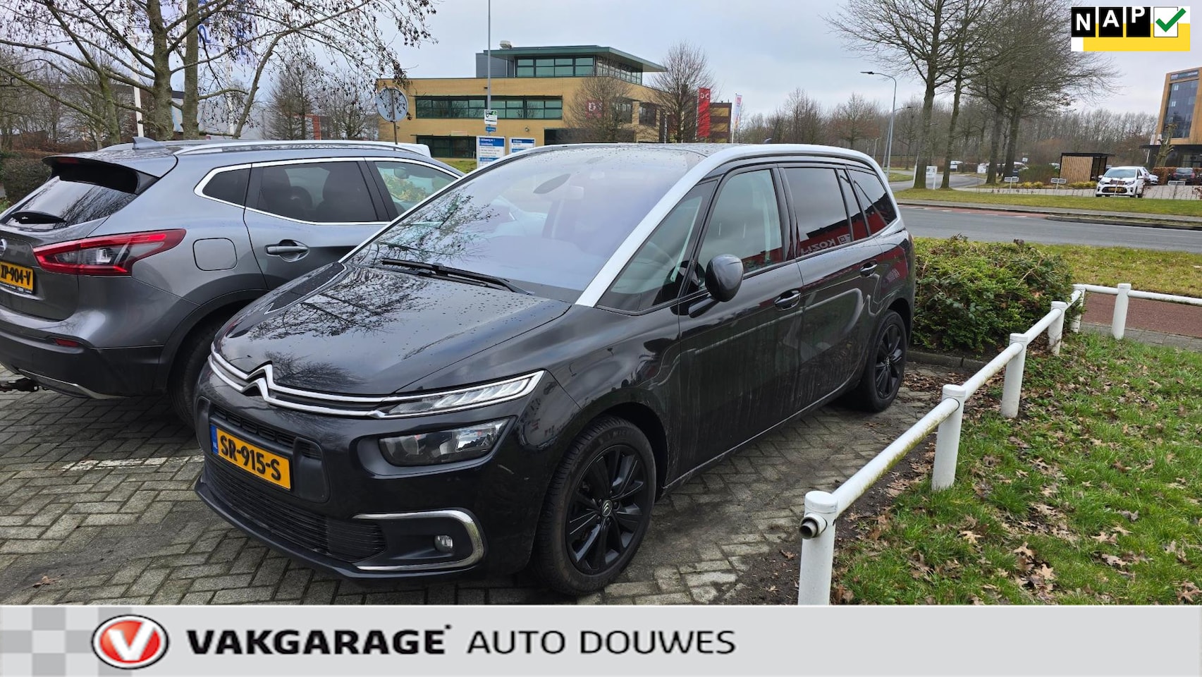 Citroën Grand C4 Picasso - 1.2 PureTech Business | NAP | 7 prs. | Digital Dash | Keyless Start | Navigatie - AutoWereld.nl