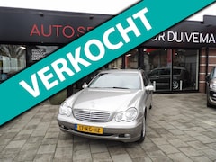 Mercedes-Benz C-klasse Combi - 180 K. Elegance VOLLEDIG ONDERHOUDEN EN HISTORY AANWEZIG INCL APK EN AFLEVERING EN NIEUWE