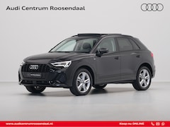 Audi Q3 - 45 TFSI e S edition Panorama Trekhaak Camera Half Leder 19" Velgen 60