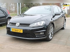 Volkswagen Golf - 1.2 TSI Business Edition R Connected