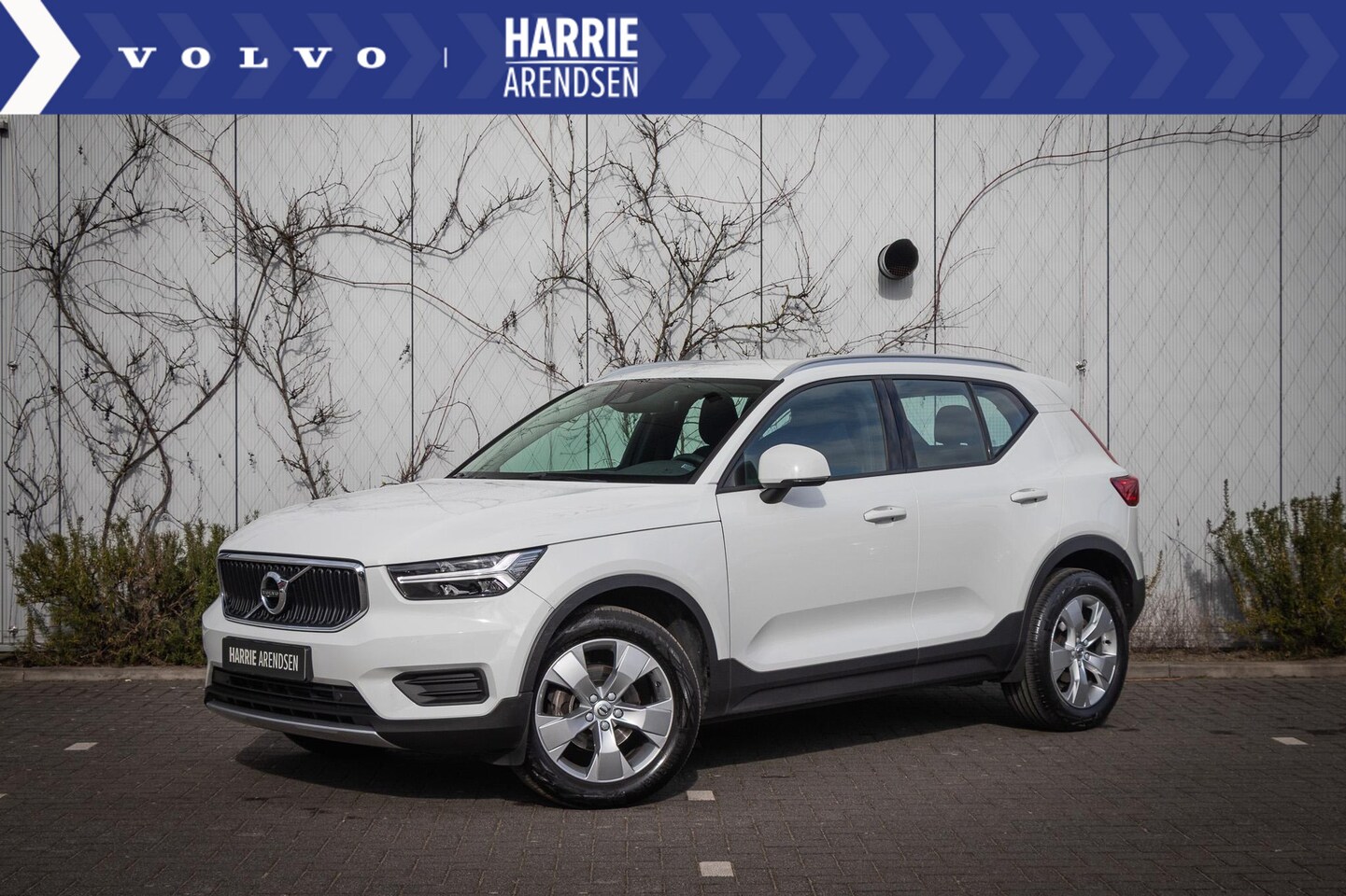 Volvo XC40 - T2 Aut. Momentum | DAB | PDC achter | Cruise Control | - AutoWereld.nl