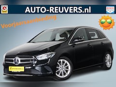 Mercedes-Benz B-klasse - 200 Premium / LED / CarPlay / Camera / Leder