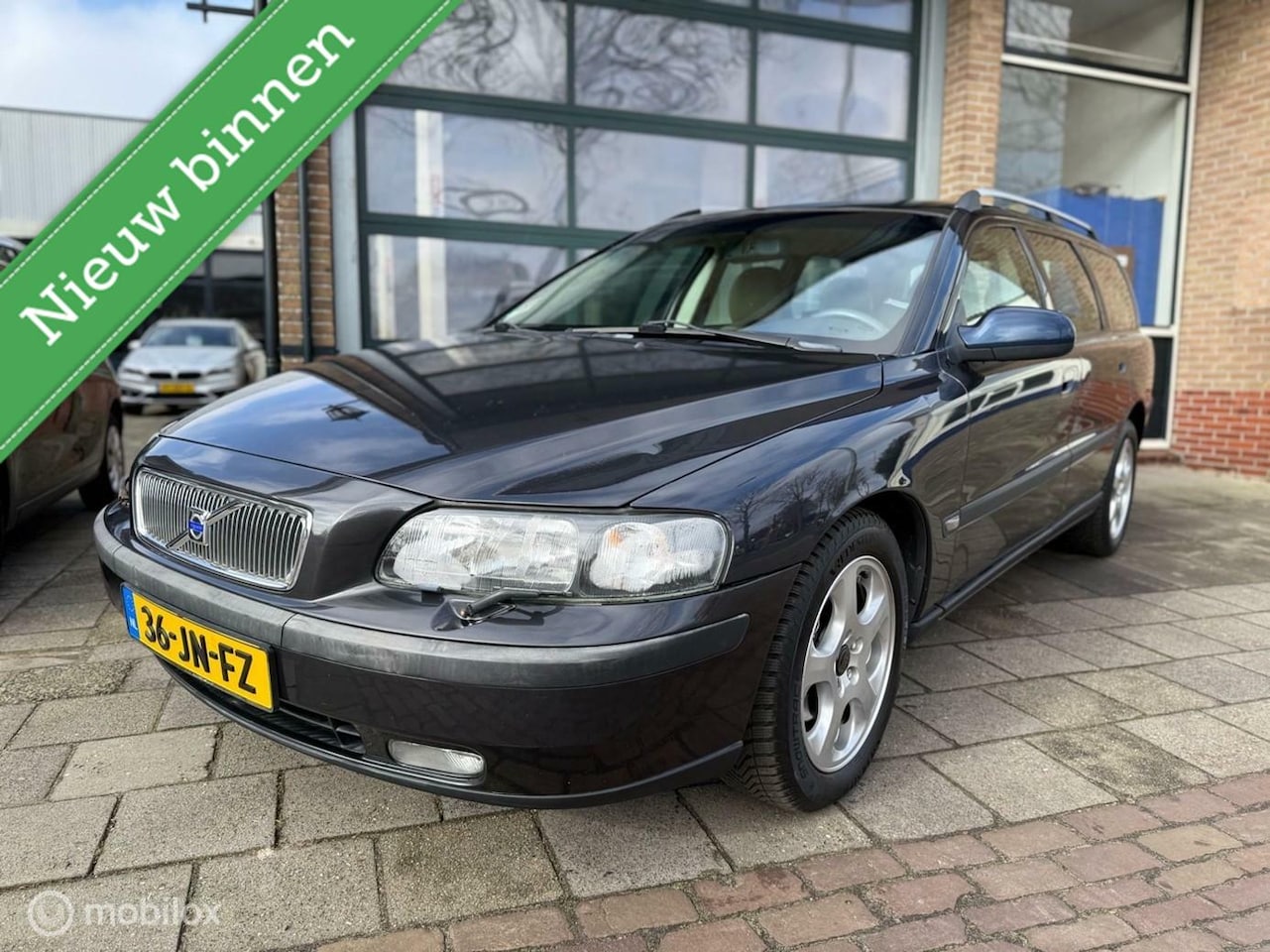 Volvo V70 - 2.4 2.4 - AutoWereld.nl