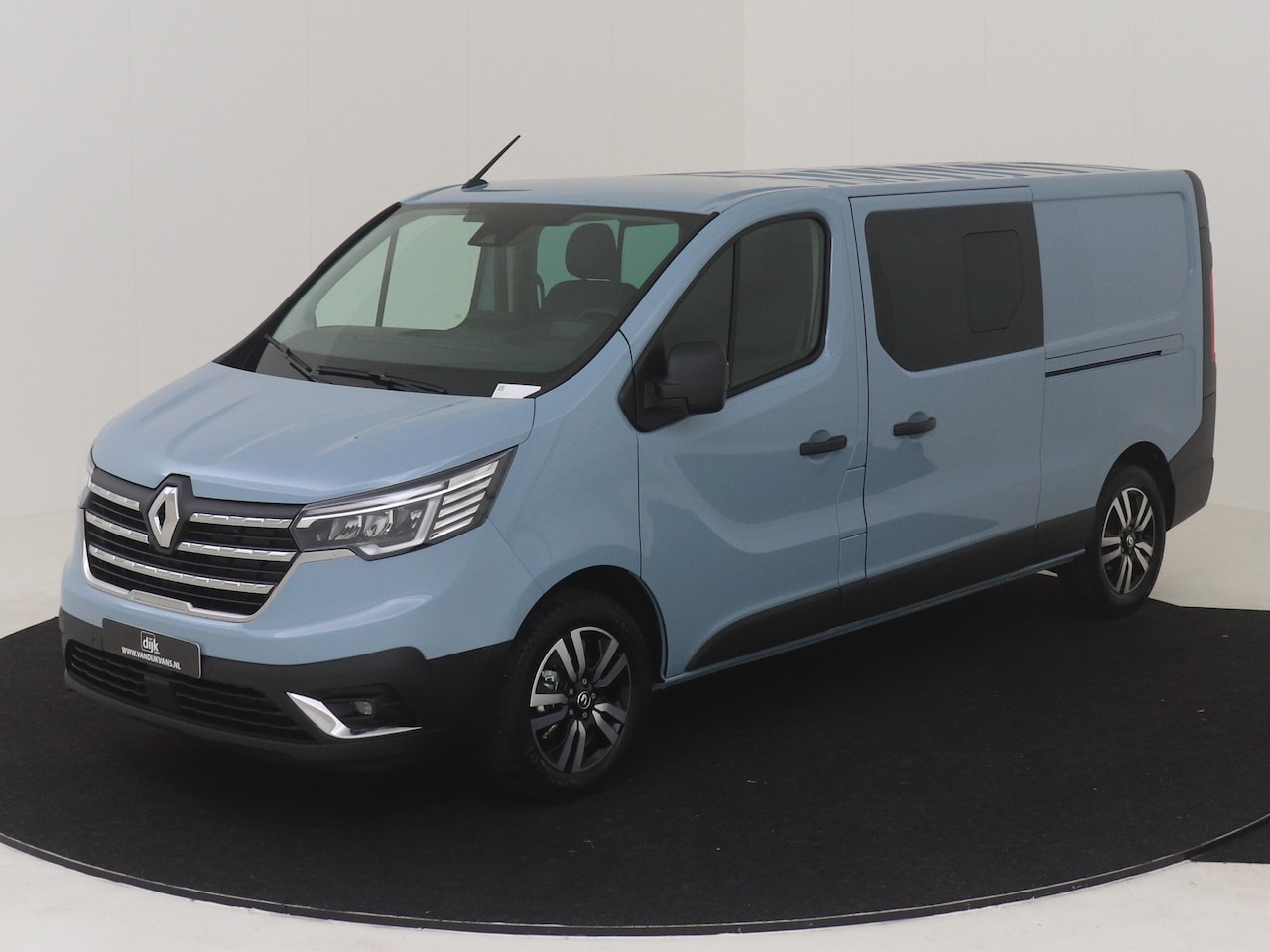 Renault Trafic - T29 L2H1 DC 170PK AUTOMAAT SPECIAL EDITION LEER LED AIRCO ADAPTIVE CRUISE CONTROL NAVIGATI - AutoWereld.nl