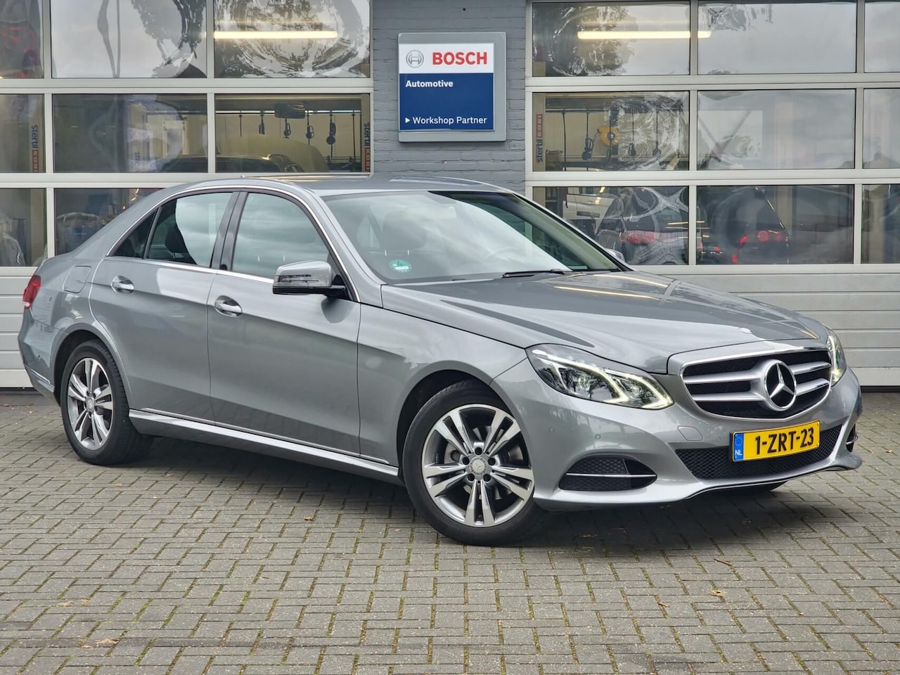 Mercedes-Benz E-klasse - 200 Ambition Avantgarde 184PK|Automaat|LED|PDC|Navi|half-leder| - AutoWereld.nl