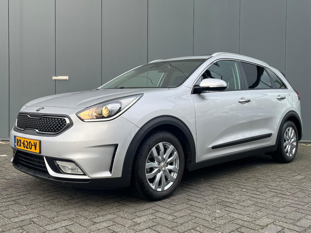 Kia Niro - 1.6 GDi Hybrid 140pk Automaat Edition | Apple Carplay/Android Auto|telefoonintegratie prem - AutoWereld.nl