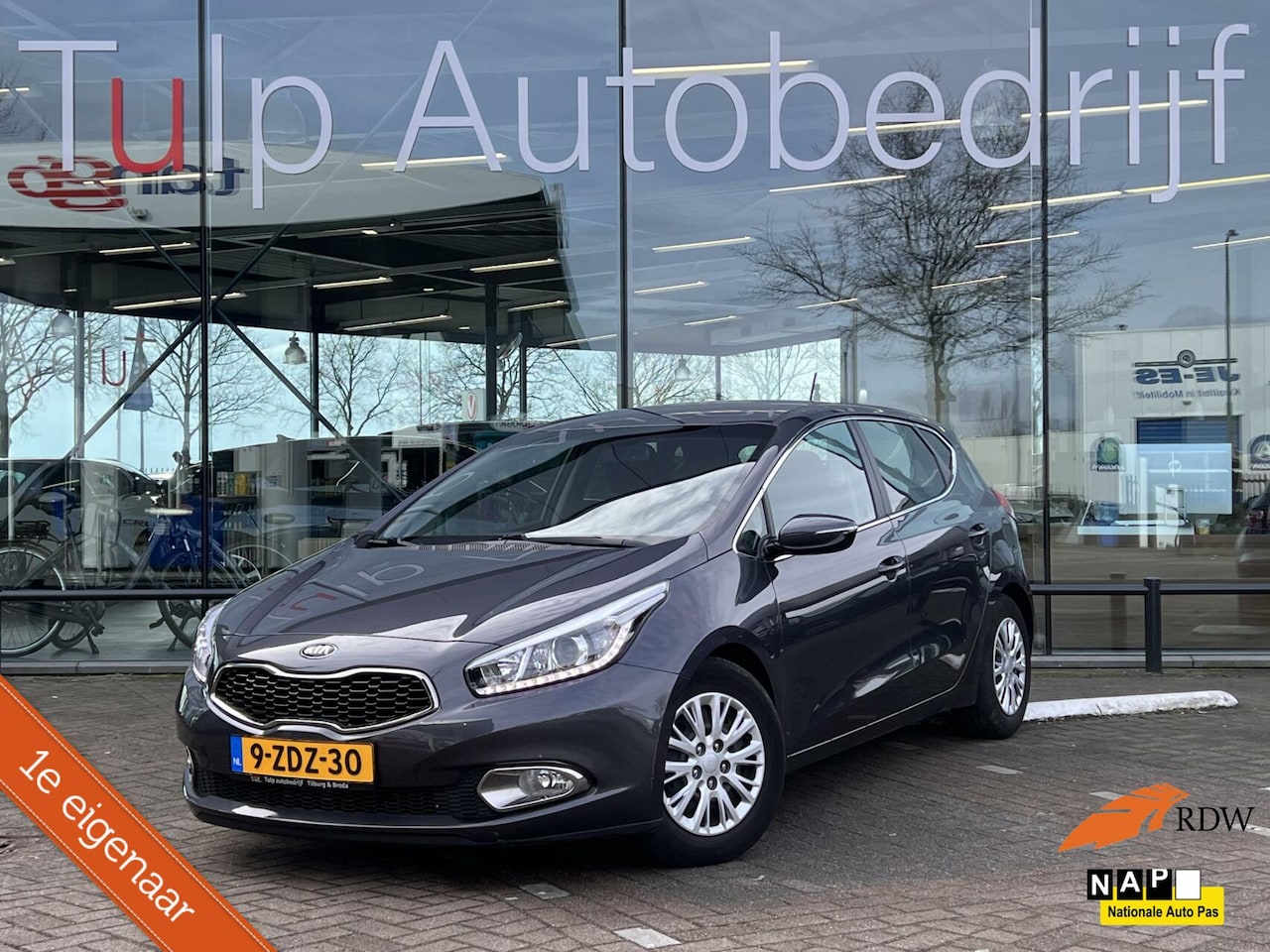 Kia Cee'd - 1.6 GDI ComfortLine 5-Deurs Airco Clima Cruise NAP - AutoWereld.nl